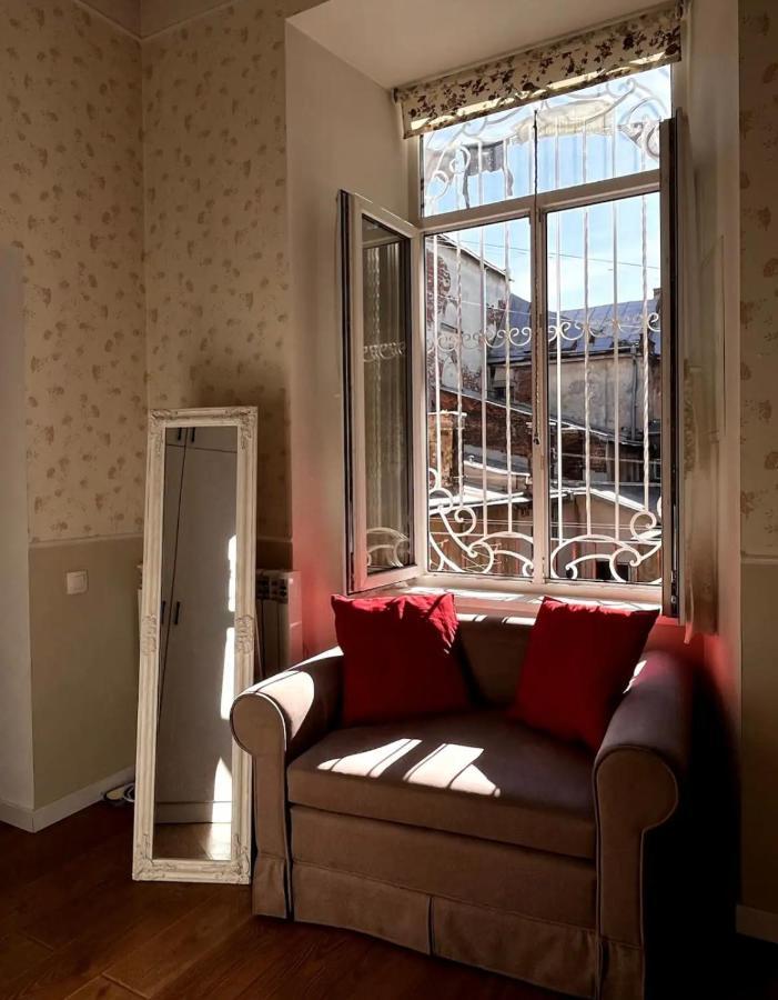 Sweet Home Near Opera House Lviv Bagian luar foto