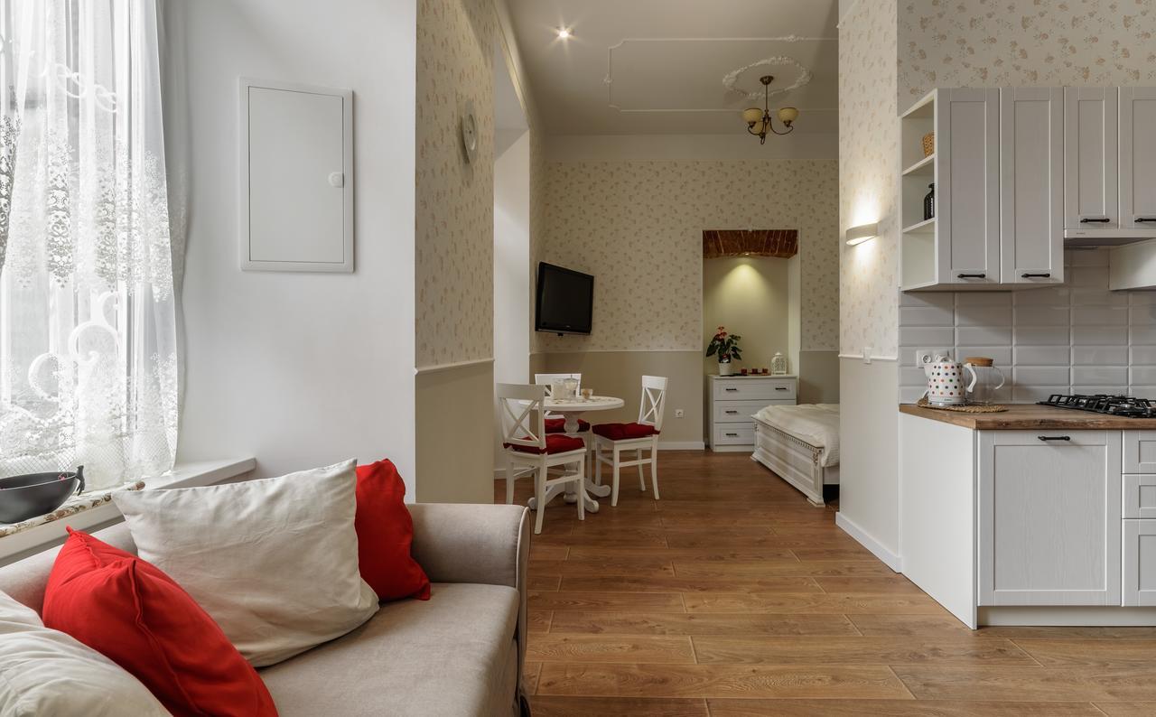 Sweet Home Near Opera House Lviv Bagian luar foto